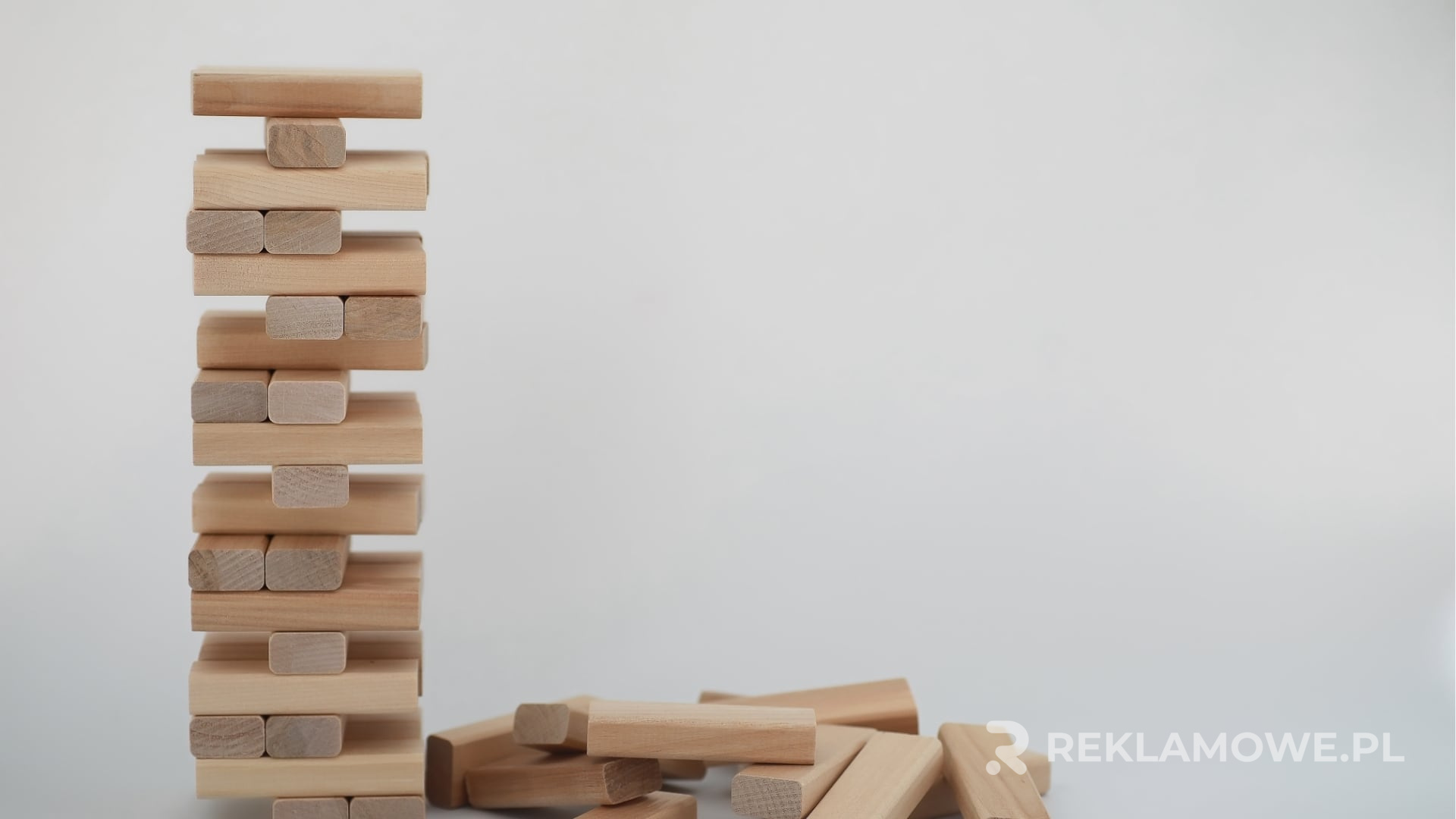 Trendy w Grach Reklamowych 2024 Grafika przedstawiająca trendy w grach reklamowych na rok 2024